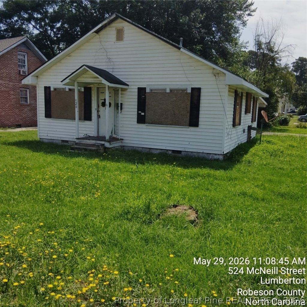 Photo of 524 Mcneill Street, Lumberton, NC 28358 (MLS # 765890)