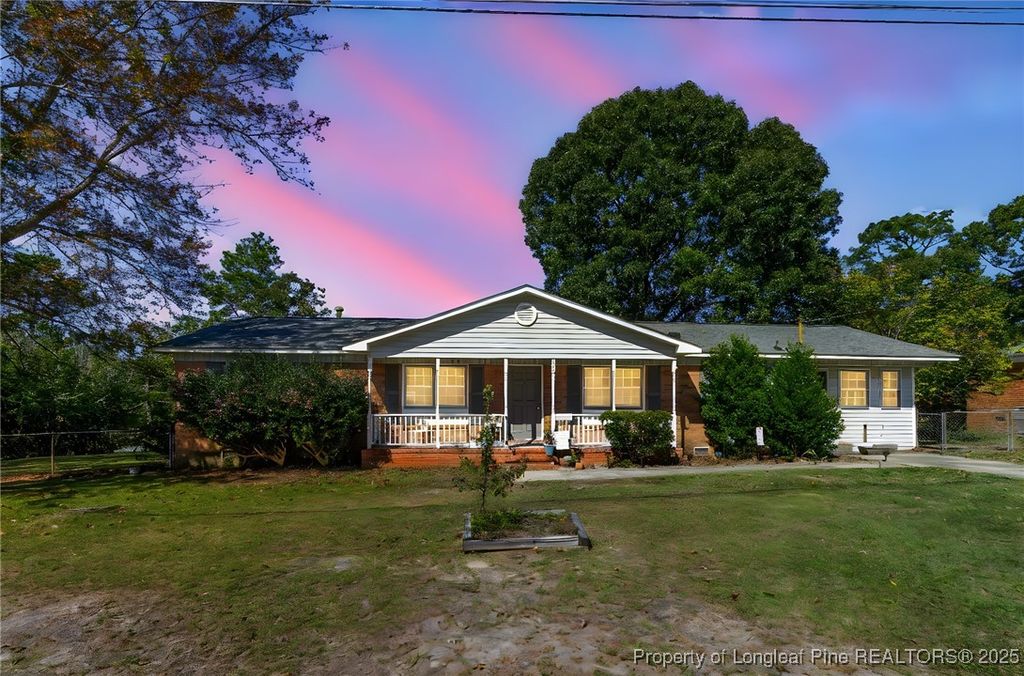 Photo of 825 Fresno Drive, Fayetteville, NC 28303 (MLS # 751976)