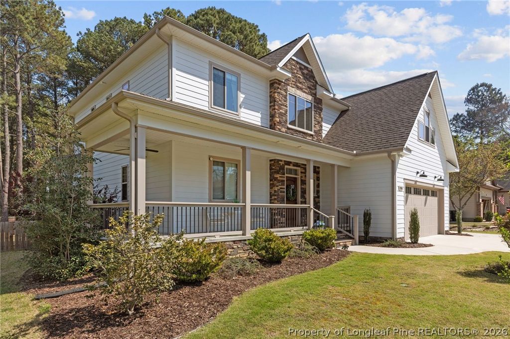 Photo of 190 Devon Circle, Aberdeen, NC 28315 (MLS # 760101)