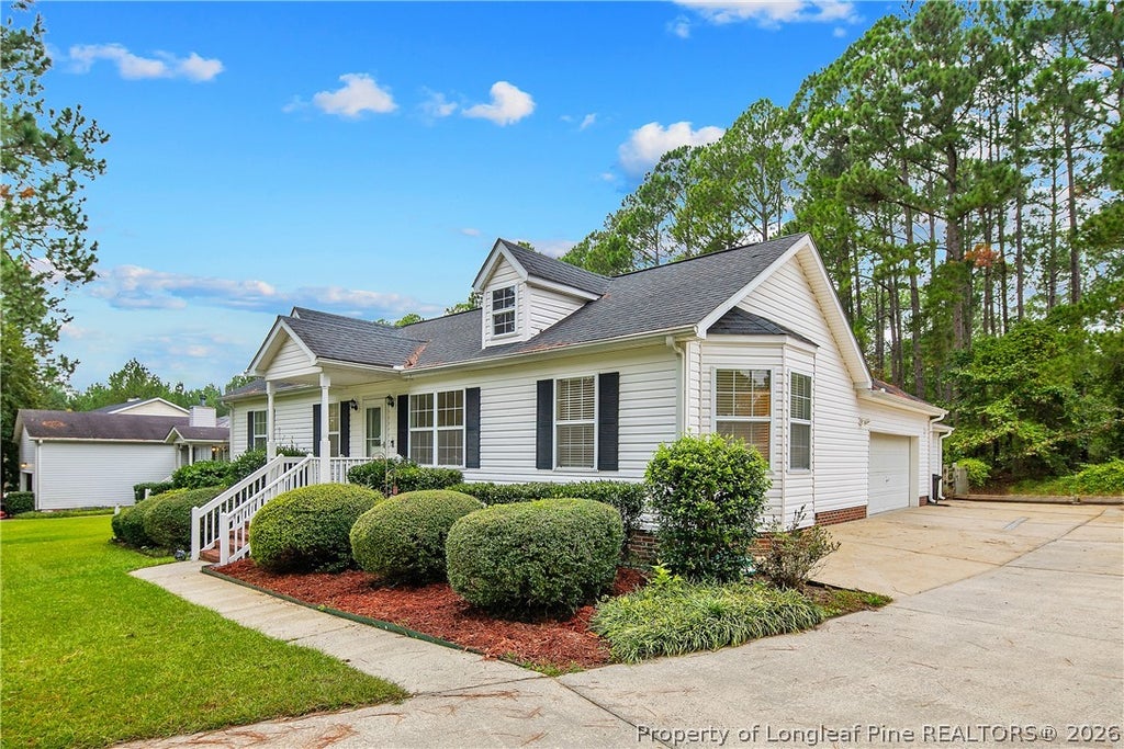 Photo of 80 Coachman Way, Sanford, NC 27332 (MLS # 769910)