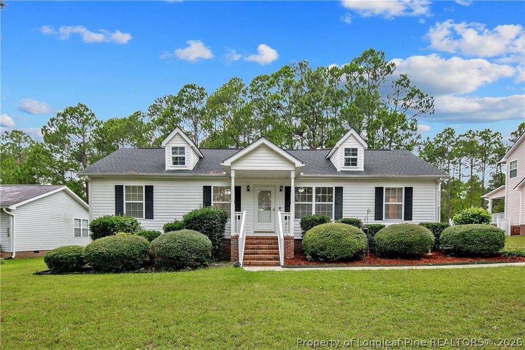 Photo of 80 Coachman Way, Sanford, NC 27332 (MLS # 769910)