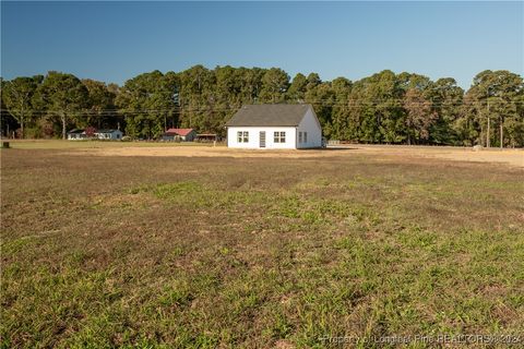 A home in Autryville