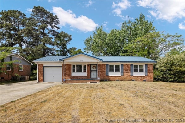 1608 GRANDVIEW DR, FAYETTEVILLE, NC 28314 - Image abf6f4621245cd2d636b949c7f6113da/3190281935