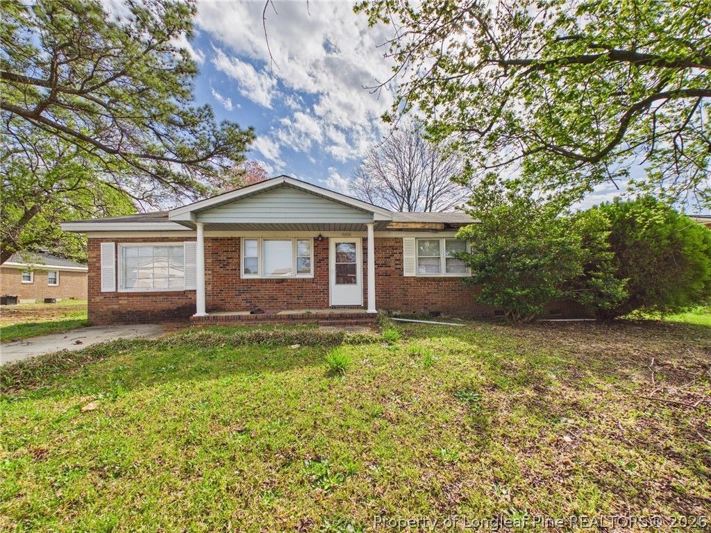 Photo of 6212 Fanning Circle, Fayetteville, NC 28314 (MLS # 760440)