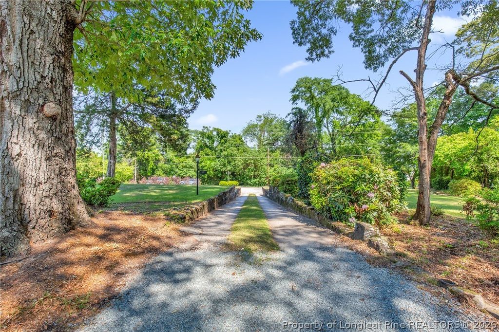 Photo of 220 Bradford Avenue, Fayetteville, NC 28301 (MLS # 760707)