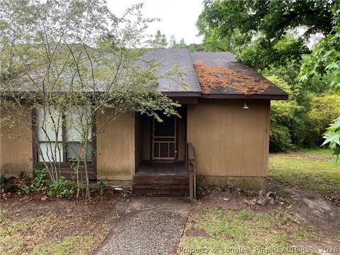 Photo of 512 Toxaway Court, Fayetteville, NC 28314 (MLS # 761802)
