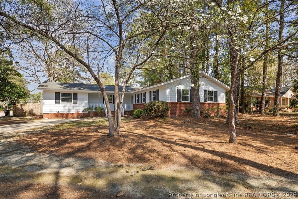 Photo of 4196 Cliffdale Road, Fayetteville, NC 28303 (MLS # 759958)