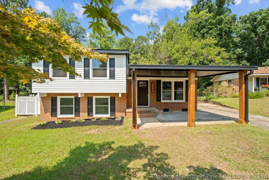 Photo of 736 Burgoyne Drive, Fayetteville, NC 28314 (MLS # 766139)