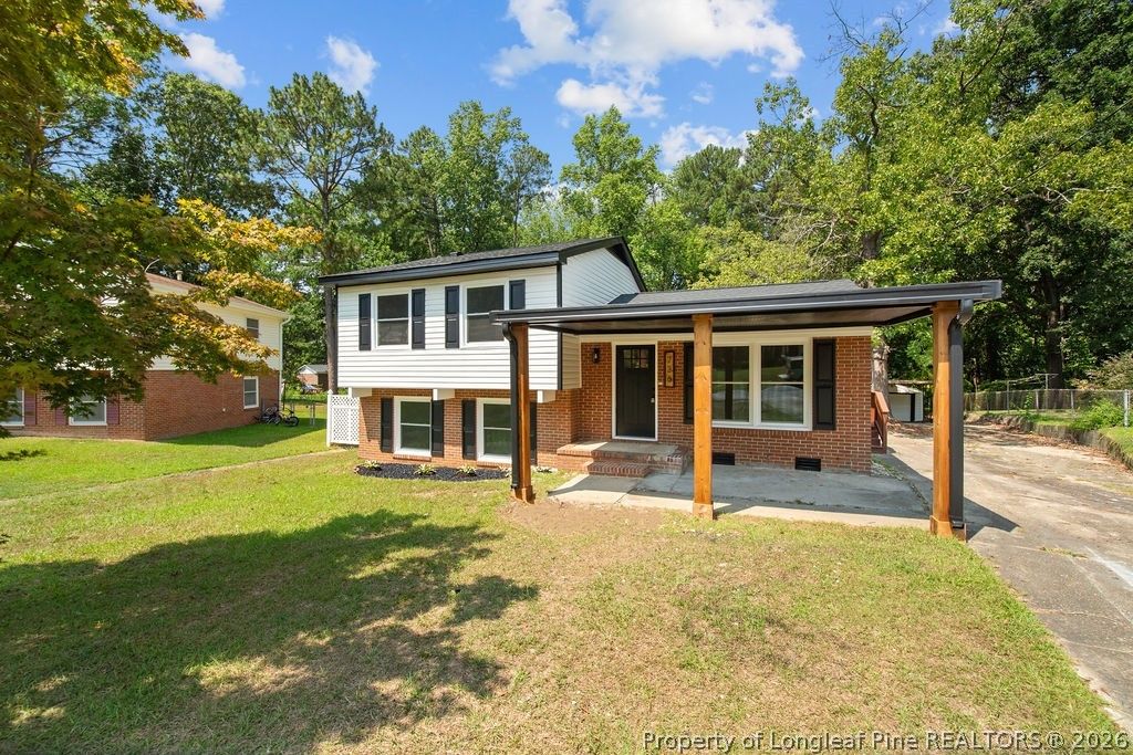 Photo of 736 Burgoyne Drive, Fayetteville, NC 28314 (MLS # 766139)