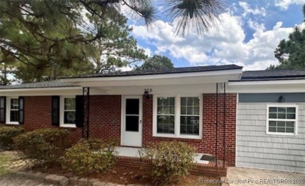 Photo of 709 Bluestone Lane, Fayetteville, NC 28311 (MLS # 754423)