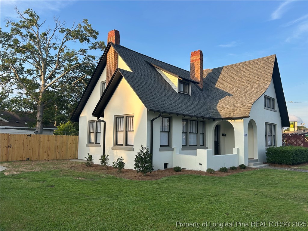 309 E 10th Street