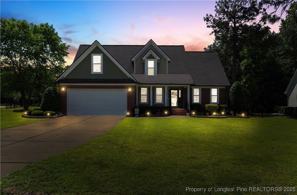 Photo of 626 Orchard Falls Drive, Spring Lake, NC 28390 (MLS # 743733)