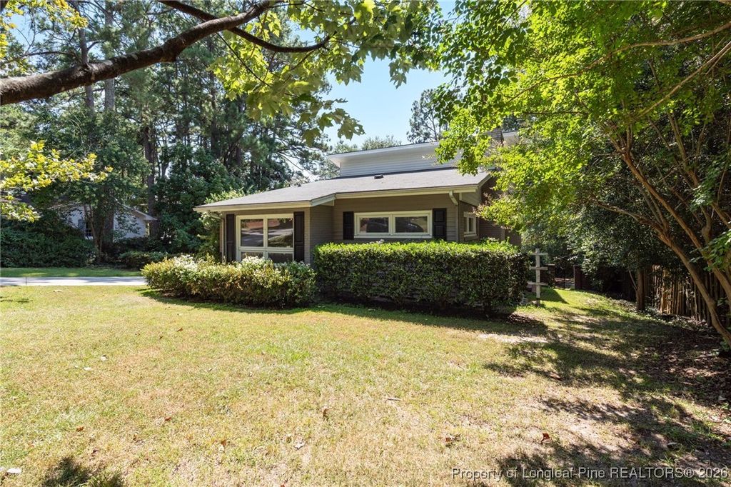 Photo of 2519 Mirror Lake Drive, Fayetteville, NC 28303 (MLS # 756766)
