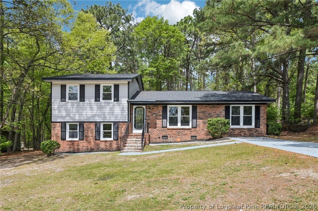 Photo of 946 Rancho Drive, Fayetteville, NC 28303 (MLS # 760553)