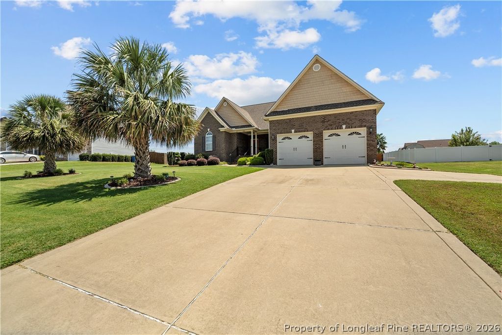 Photo of 605 Oakridge Drive, Raeford, NC 28376 (MLS # 765500)