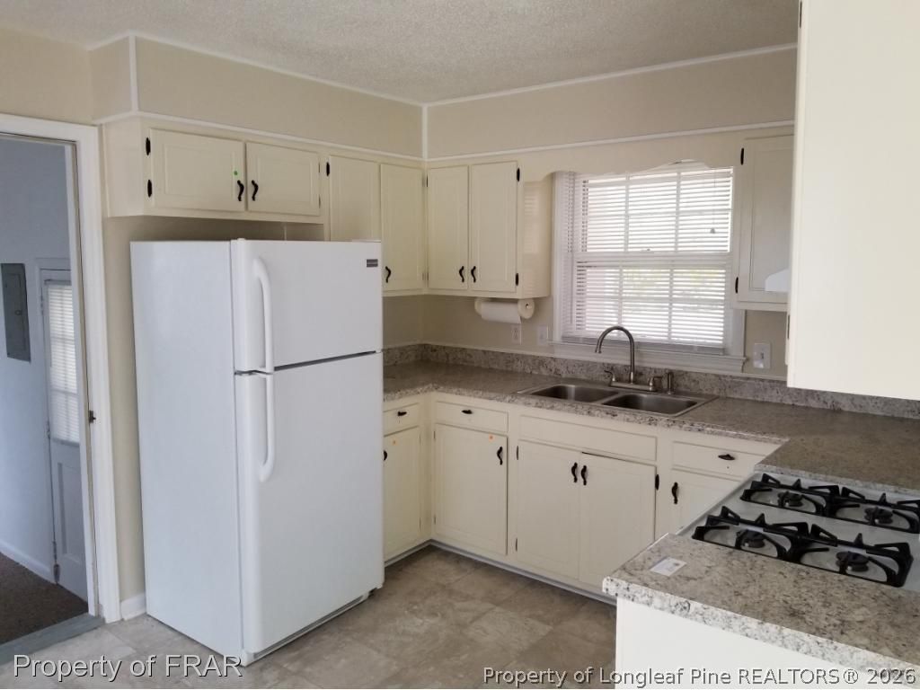 Photo of 443 Shoreline Drive, Fayetteville, NC 28311 (MLS # 766586)