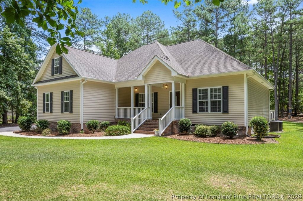 Photo of 3129 Niagara Carthage Road, Whispering Pines, NC 28327 (MLS # 764659)