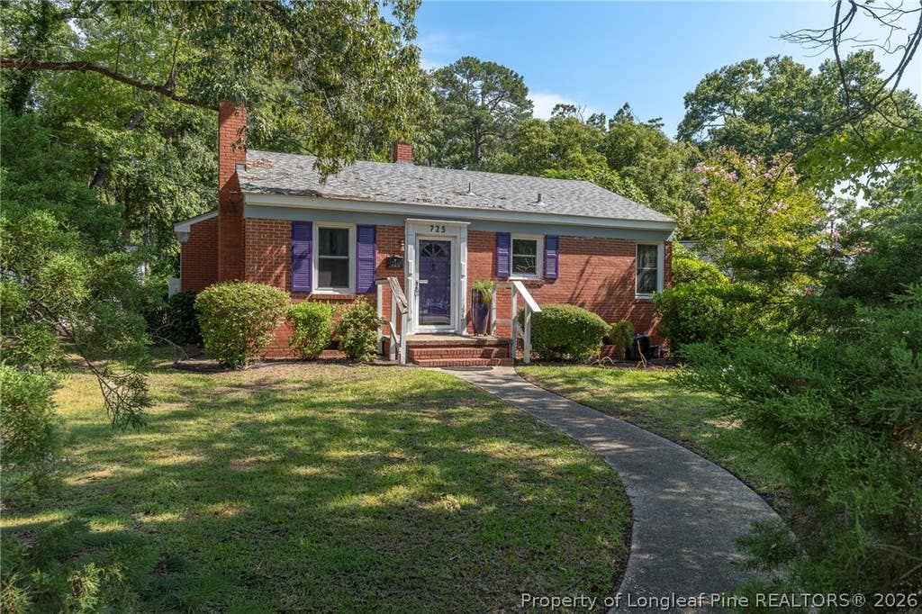 Photo of 725 Poole Drive, Fayetteville, NC 28303 (MLS # 767524)