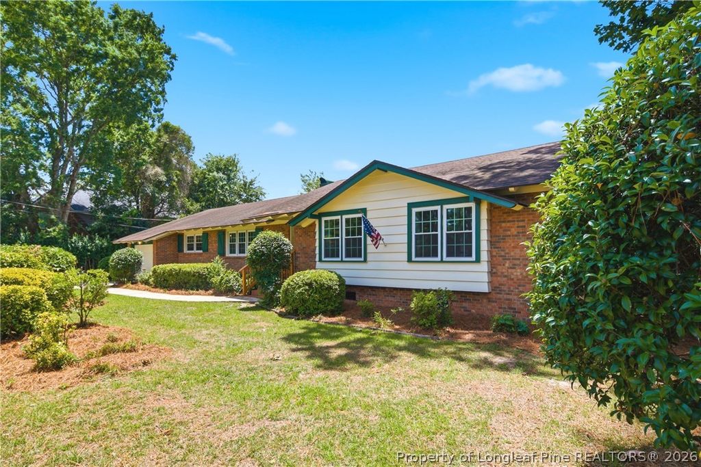 Photo of 3307 Kentyre Drive, Fayetteville, NC 28303 (MLS # 766465)