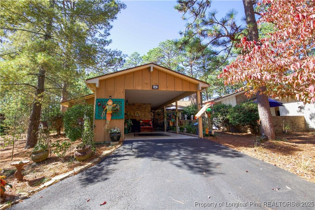 Photo of 642 Redwood Drive, Southern Pines, NC 28387 (MLS # 752370)