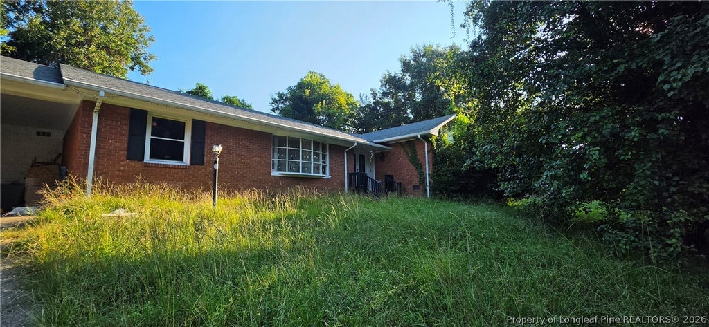 Photo of 213 Andover Road, Fayetteville, NC 28311 (MLS # 769220)
