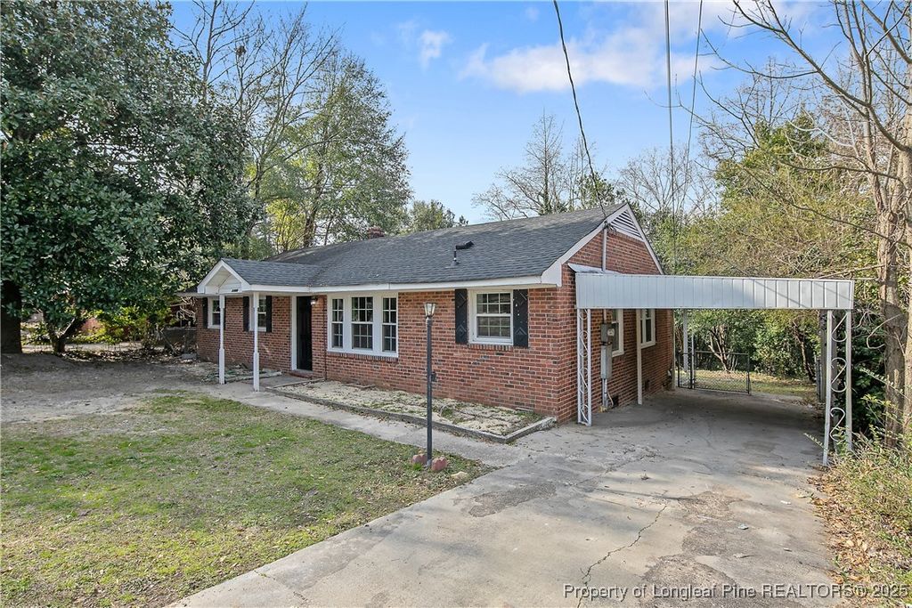 Photo of 1750 Wellons Drive, Fayetteville, NC 28304 (MLS # 753036)
