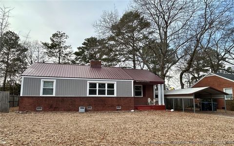 219 N Wright Street Raeford NC 28376