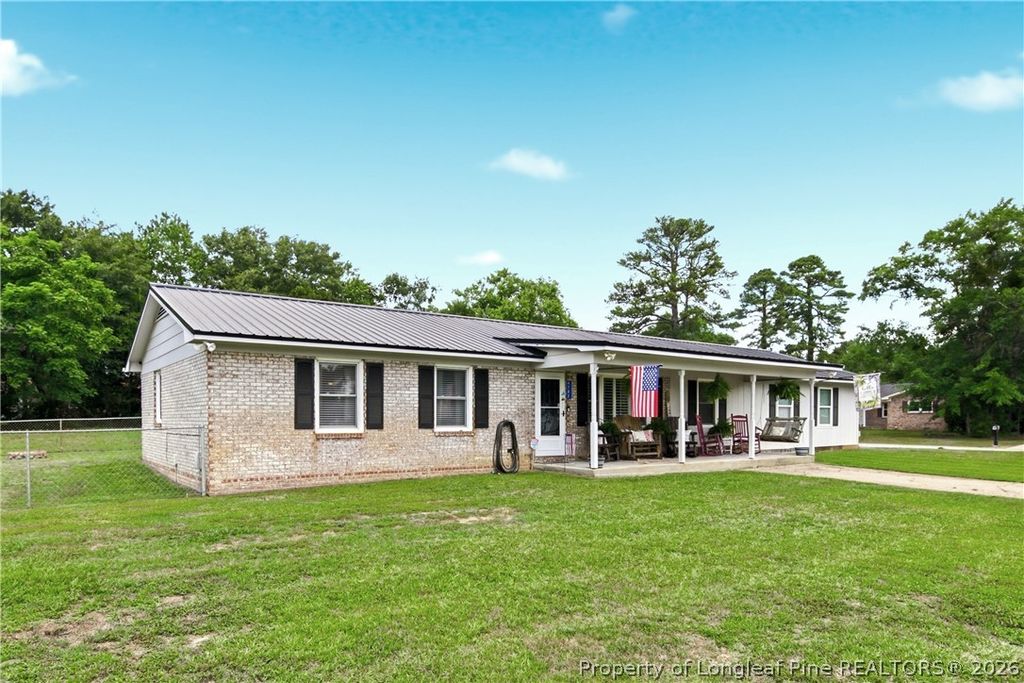 Photo of 4702 Quaker Court, Hope Mills, NC 28348 (MLS # 763413)