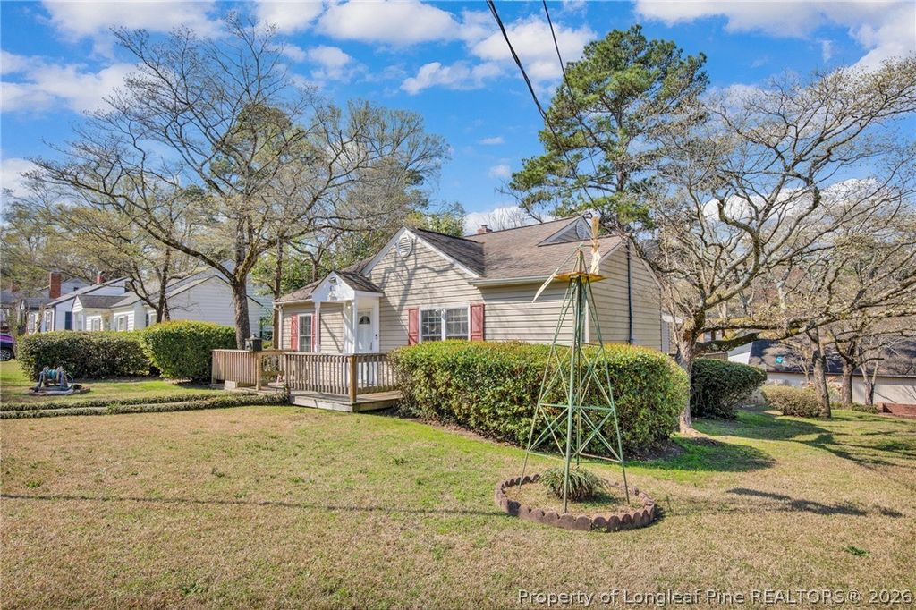 Photo of 611 Glenville Avenue, Fayetteville, NC 28303 (MLS # 759093)