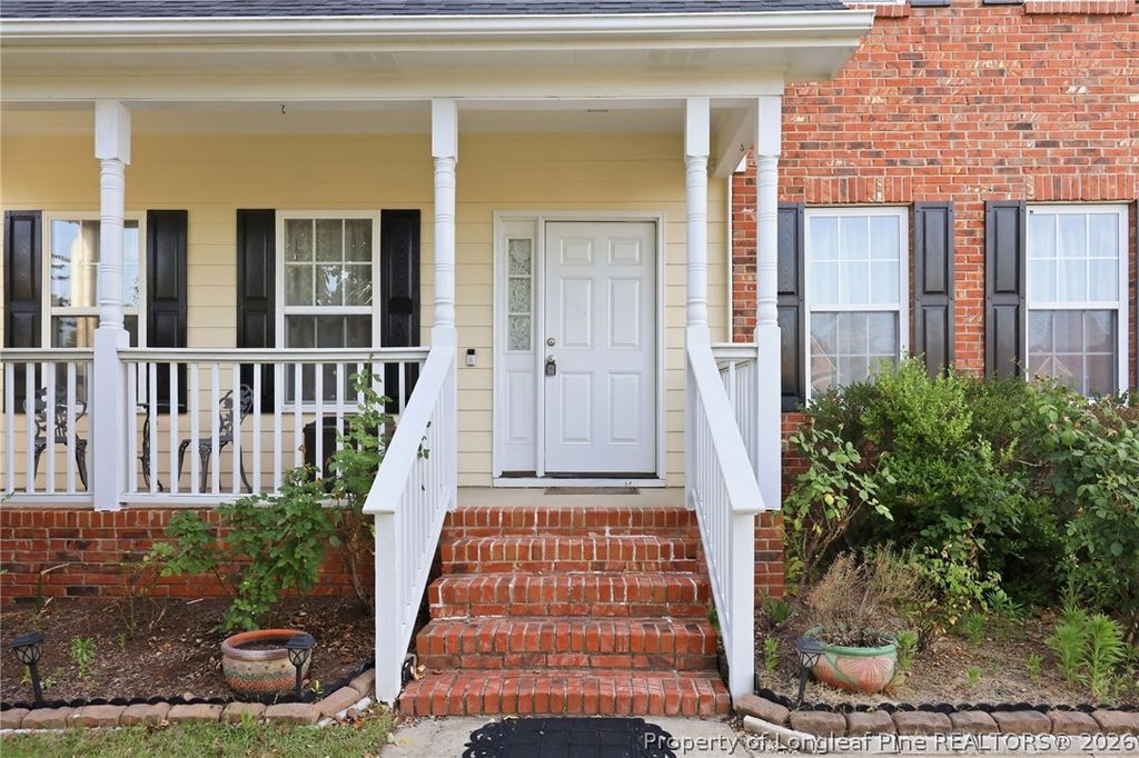 Photo of 1114 Thistle Gold Drive, Hope Mills, NC 28348 (MLS # 762378)