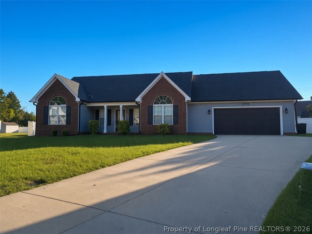 Photo of 2905 Piney Mountain Drive, Hope Mills, NC 28348 (MLS # 770561)