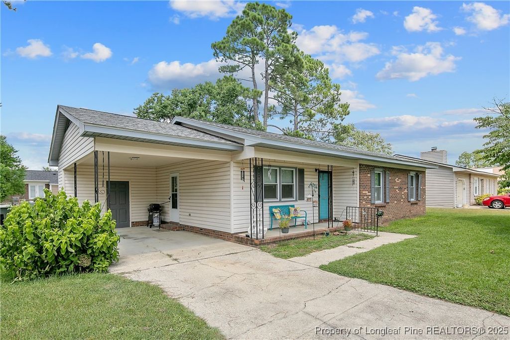 Photo of 6314 Bretton Wood Drive, Hope Mills, NC 28348 (MLS # 747785)