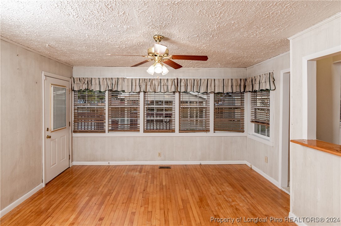 Fayetteville, North Carolina 28303, United States, 3 Bedrooms Bedrooms, ,2 BathroomsBathrooms,Residential,Pending,33830