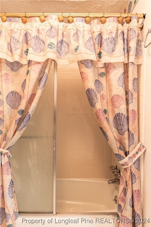 Fayetteville, North Carolina 28303, United States, 3 Bedrooms Bedrooms, ,2 BathroomsBathrooms,Residential,Pending,33830