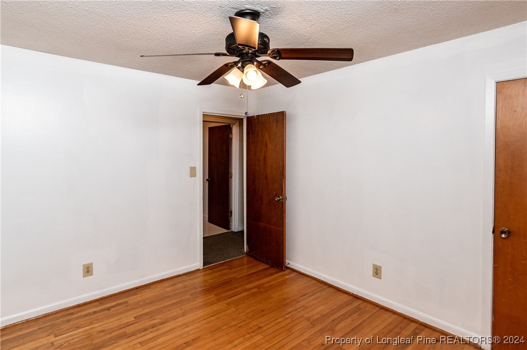 Fayetteville, North Carolina 28303, United States, 3 Bedrooms Bedrooms, ,2 BathroomsBathrooms,Residential,Pending,33830