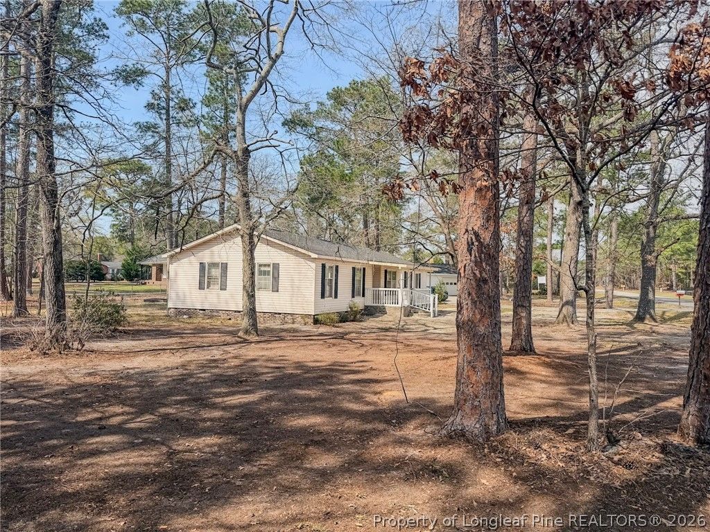 Photo of 575 Veterans Road, St Pauls, NC 28384 (MLS # 758873)