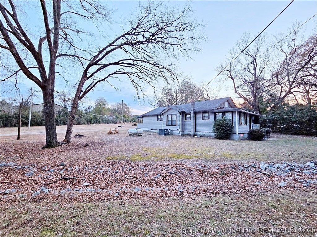 Photo of 406 E Jenkins Street, Fayetteville, NC 28306 (MLS # 754817)