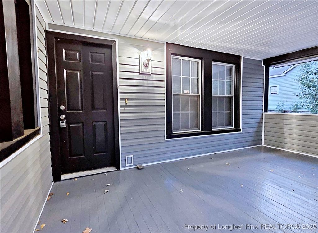 Photo of 406 E Jenkins Street, Fayetteville, NC 28306 (MLS # 754817)