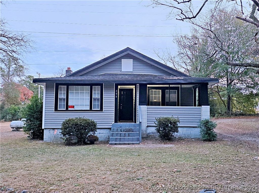 Photo of 406 E Jenkins Street, Fayetteville, NC 28306 (MLS # 754817)