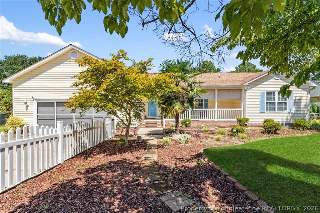 Photo of 802 Darlington Drive, Fayetteville, NC 28311 (MLS # 767829)