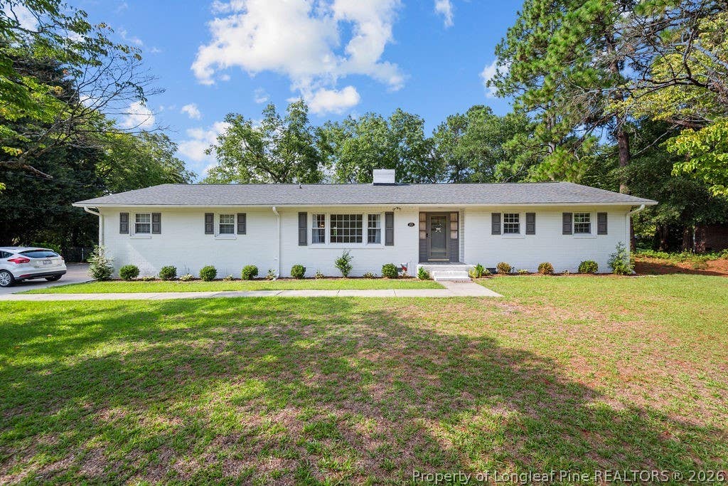 Photo of 211 Stacy Weaver Drive, Fayetteville, NC 28311 (MLS # 768196)