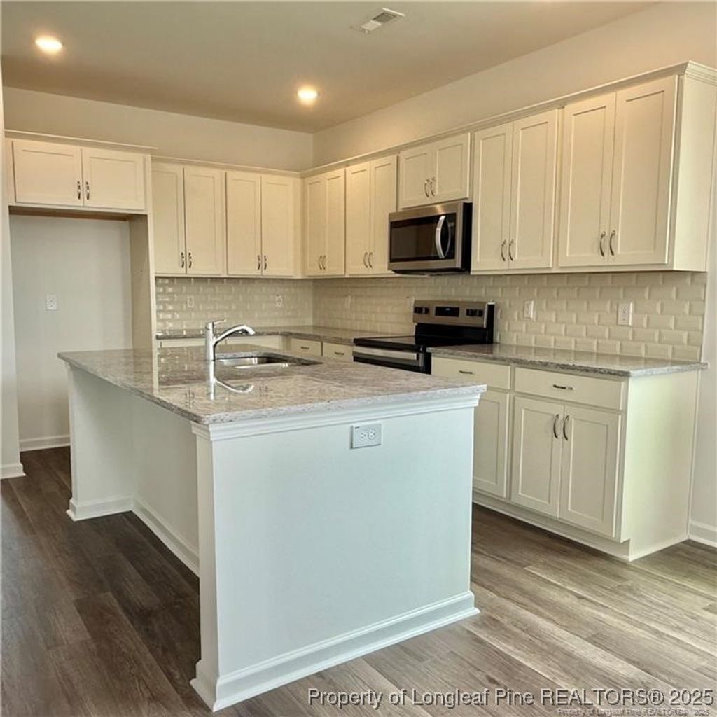 Photo of 659 Union St., Homesite 415 St, Raeford, NC 28376 (MLS # 749417)