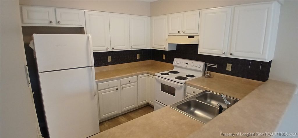 Photo of 549 Cypress Trace Dr Drive, Fayetteville, NC 28314 (MLS # 755455)