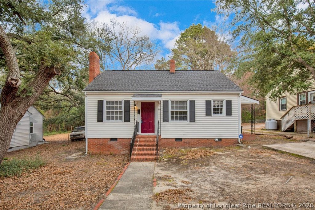 Photo of 216 Hawthorne Road, Fayetteville, NC 28301 (MLS # 757578)