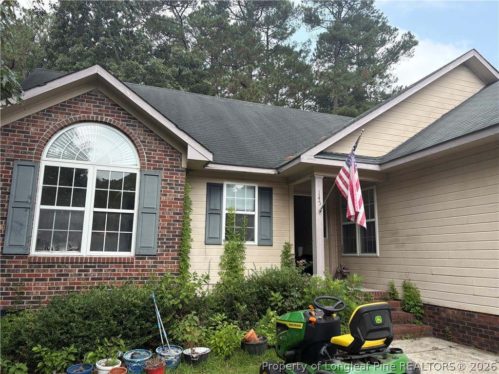 Photo of 145 Cornwallis Court, Raeford, NC 28376 (MLS # 766964)