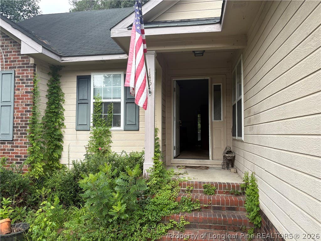 Photo of 145 Cornwallis Court, Raeford, NC 28376 (MLS # 766964)
