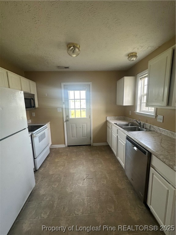 2532 Cameron Woods Lane