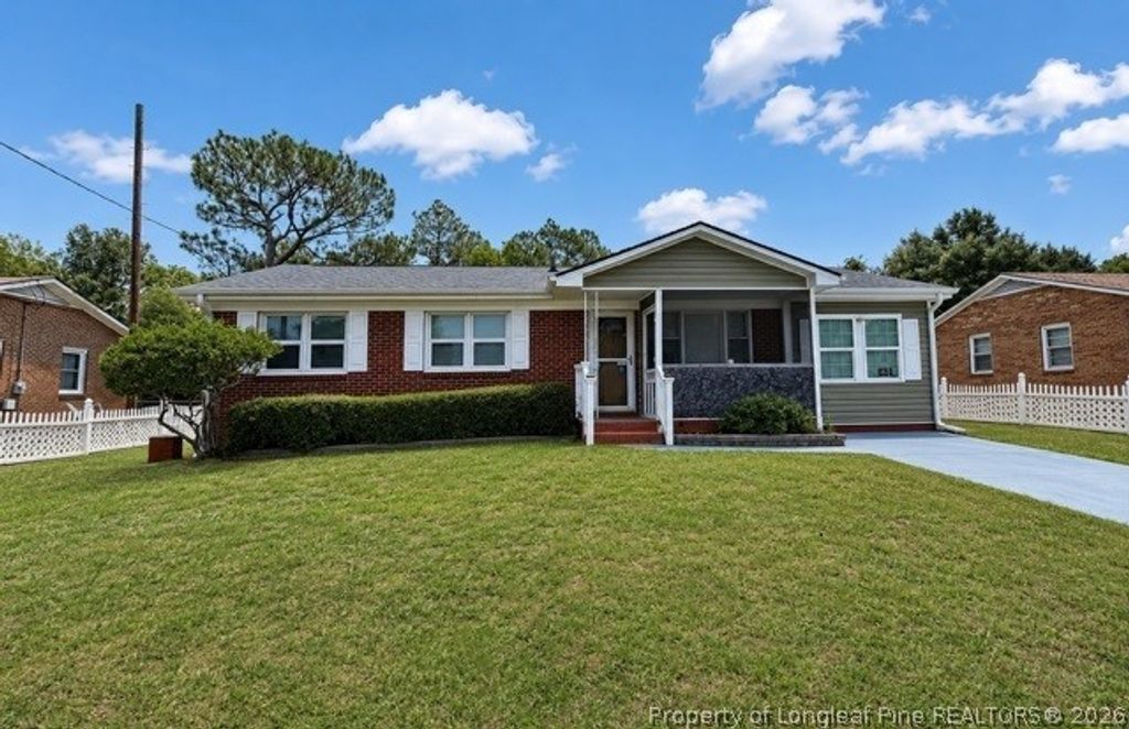 Photo of 3241 Vardaman Avenue, Hope Mills, NC 28348 (MLS # 765191)