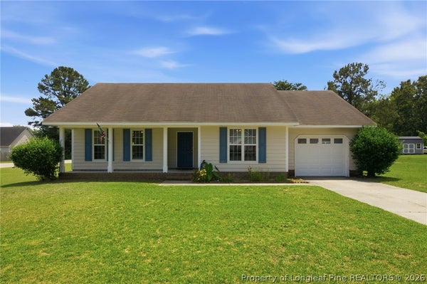 111 HOBSON CT, RAEFORD, NC 28376 - Image bea482f53e8399bdd1619fda88640844/4079222271