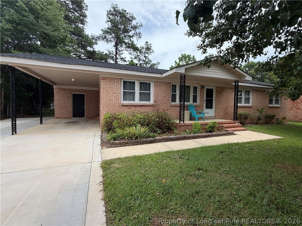 Photo of 1417 Granada Drive, Fayetteville, NC 28314 (MLS # 763325)